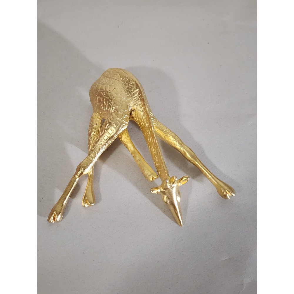 Vintage Gold Tone Drinking Giraffe Brooch Pendant Textured Animal Figural Pin